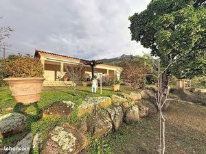 Villa 3 pièces 120 m²