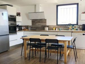 EXCLUSIVITÉ à Narbonne  proche des Halles  T4 d'environ 77 m² avec terrasse  cuisine équip