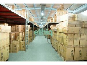 Local industriel 210 m²