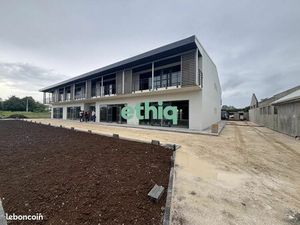 Local d'activité 70 m²