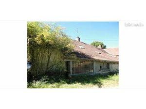 Vends maison entièrement à refaire