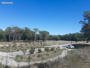 Terrain 2 235 m² Tourrettes