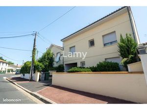 Immeuble 221 m² Talence