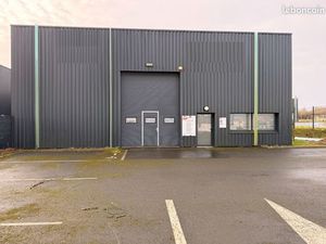 Local 370 m² PLOUFRAGAN