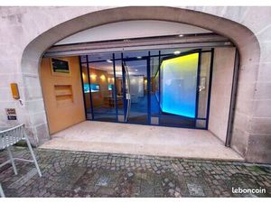 Local commercial 120 m²