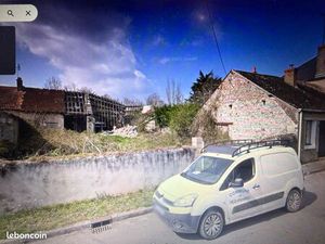 Terrain 441 m² avec grange – Zone constructible / réhabilitable – Eau & tout-à-l’égout