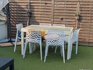 Appartement 3eme avec grande terrasse - jean Rostand Bobigny