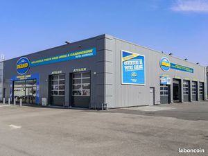 Garage automobile  garage 390 m² PLOUFRAGAN
