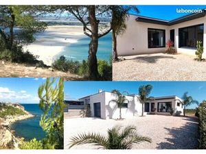 Maison contemporaine de 2018  3 faces  plein pied  111M2 + garage de 25M2