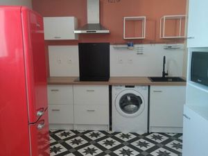 Apparemment T2 meublé