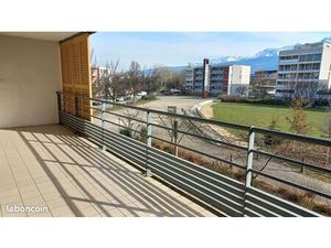 T2 48m² avec terrasse 20m² et garage