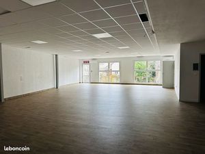 Local 575 m² Nevers