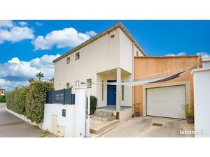 Villa 6 pièces 145 m²