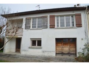 Villa mitoyenne d'un côté