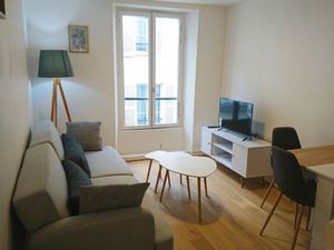 F2 centre rénové + garage + cave