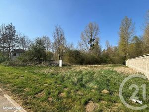 Terrain 1 734 m² Baugy