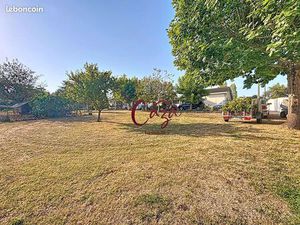 Terrain 785 m² CAMARSAC