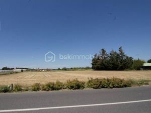 Terrain 1 748 m² Quiers Sur Bezonde