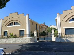 Duplex avec entrée privative  jardin et garage (petite copropriété)