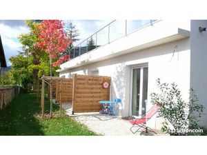 Studio en rez de jardin à Meylan