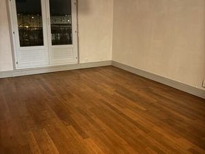 Appartement Tours dernier étage - 3 pièces