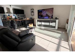 Location appartement  m² T-3 à Martigues  935 €