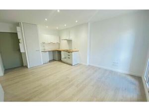 Location appartement  m² T-3 à Mèze  750 €