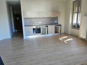 Appartement 3 pièces - 65 82 m2 - rue de l'Hôtel des Postes