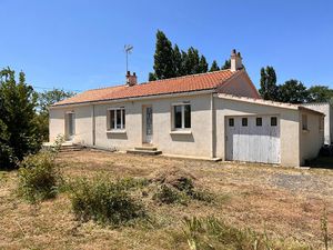 Challans - Maison 5 pièce(s) 107 m2 - terrain 700m²