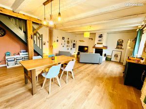 Longere de charme avec grand jardin