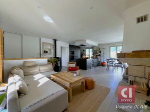 A VENDRE Maison T4 à Rocbaron avec Piscine et Garage