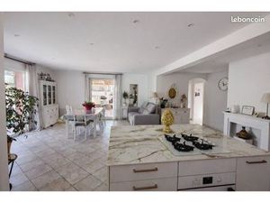 Maison 4 chambres - plain pied - cœur du village