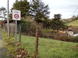 Terrain d'environ 400 M2 avec garage bois 38 M2