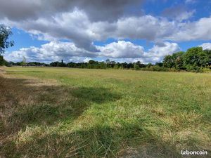 Terrain 8 840 m² Aumagne