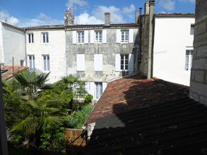 Immeuble à vendre Saintes 5 Logements