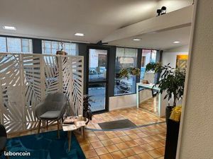 Local commercial centre ville