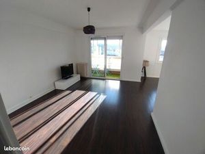 Particulier vend appartement T2 dernier étage (étage élevé très belle vue)