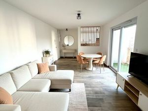 Orléans quartier Dunois T2 de 45.8 m²rénové avec balcon et parking