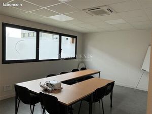 Bureaux 80 m²