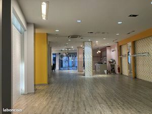 Local commercial 350 m²