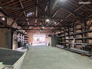 Local d'activité 2 880 m²