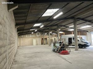 Local d'activité 1 008 m²