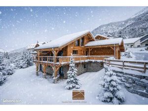 Chalet 6 pièces 255 m²