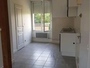 Apparemment F1 centre ville 30m2