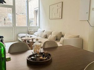 Appartement 3 pièces cœur de ville avec cour privative