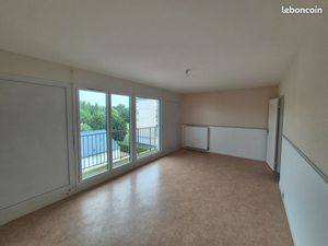 T3 lumineux 70 m² avec balcons  résidence calme