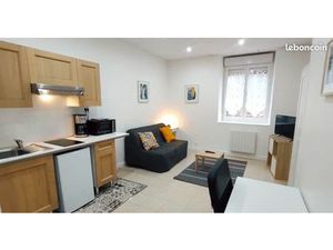 Studio meublé entièrement rénové avec jardin proche IFSI et UBO