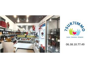 A louer emplacement N°1 bis tous commerces centre-ville 1400 €/mois