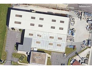 Local d'activité 3 600 m²