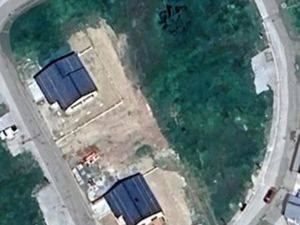 VEND TERRAIN CONSTRUCTIBLE VIABILISÉ 572 m2